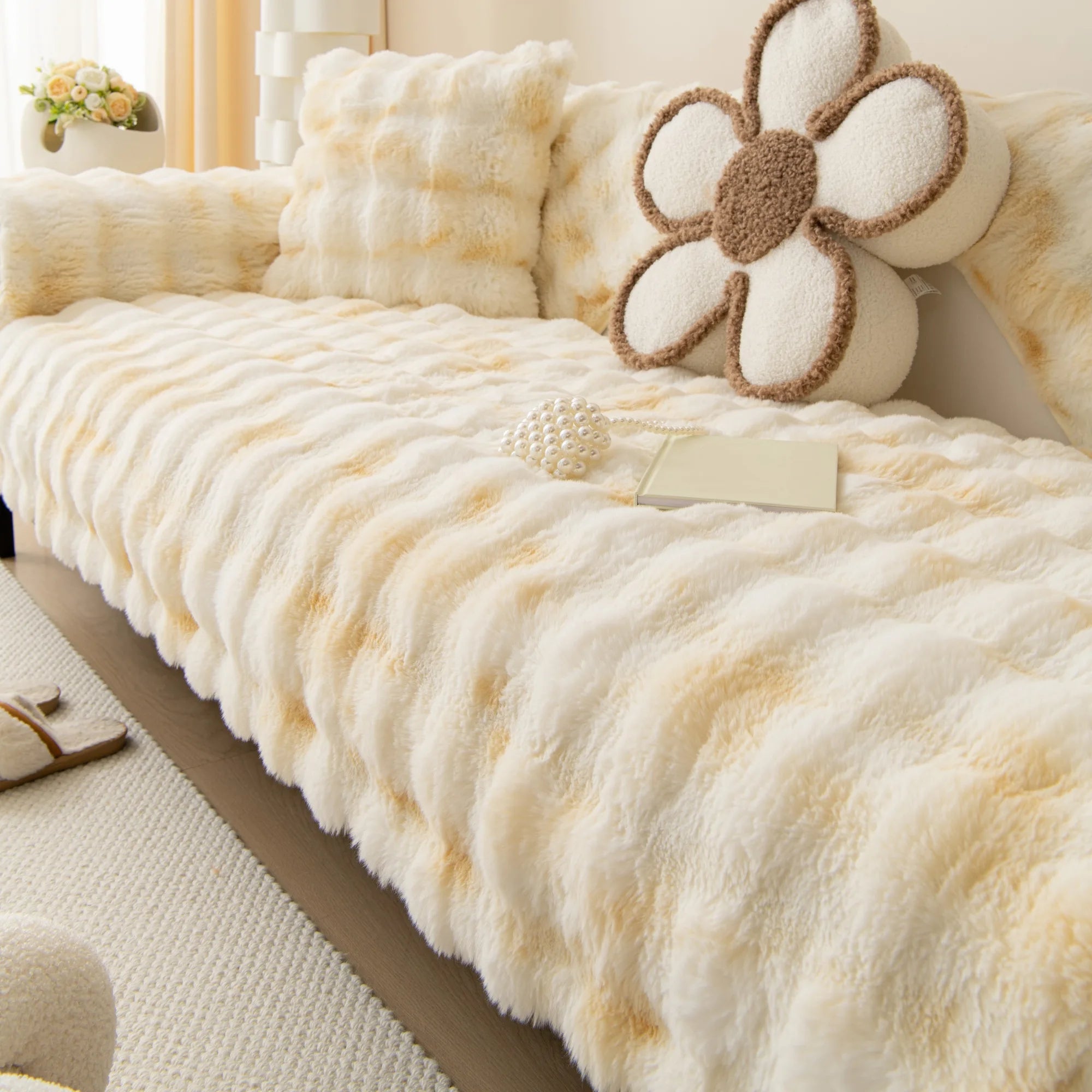 Thicken Imitation Rabbit Fur Plush Sofa Slipcover Non-Slip Soft Sofa Towel Couch Cushion for Living Room Modern Home Decor