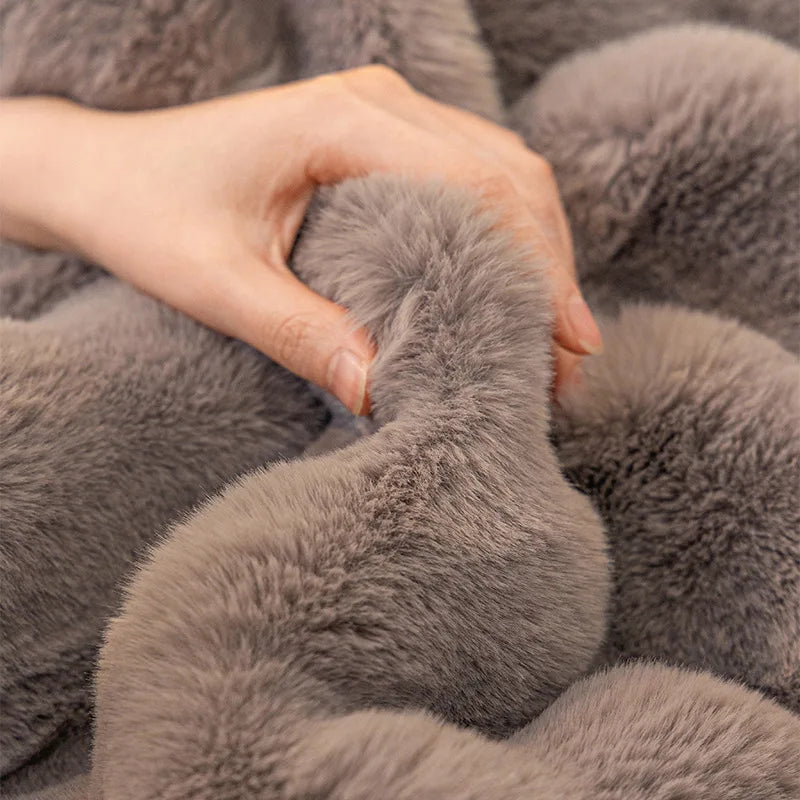 Thicken Imitation Rabbit Fur Plush Sofa Slipcover Non-Slip Soft Sofa Towel Couch Cushion for Living Room Modern Home Decor